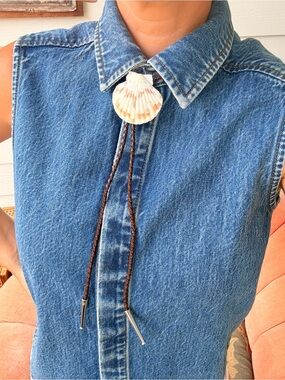 Shell Bolo Tie Necklace with Brown Braided Cord